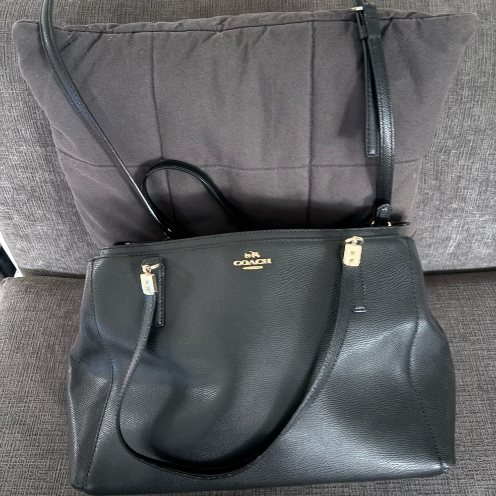 Coach Black Leather Shoulder Bag